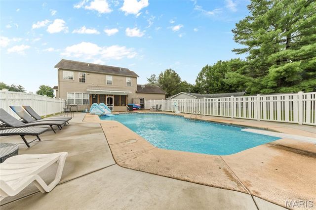 1411 Biscay, Edwardsville, IL 62025