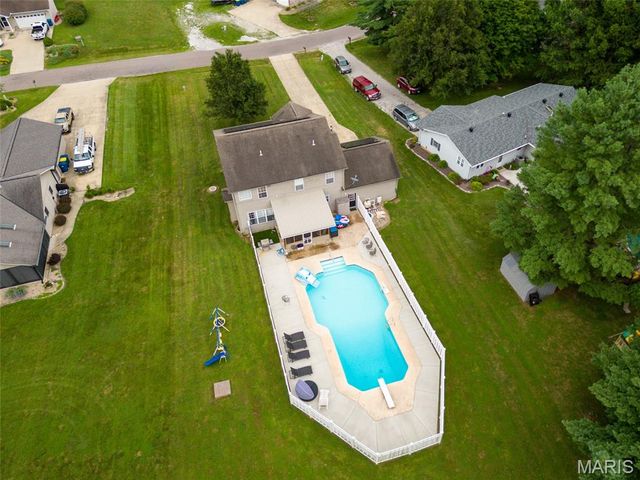 1411 Biscay, Edwardsville, IL 62025