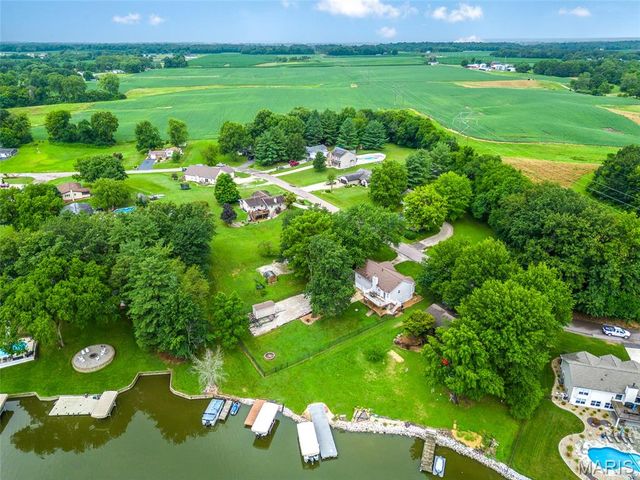 1411 Biscay, Edwardsville, IL 62025
