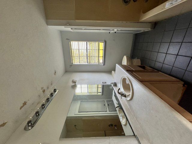 741 County Road 269 W, Snook, TX 77878