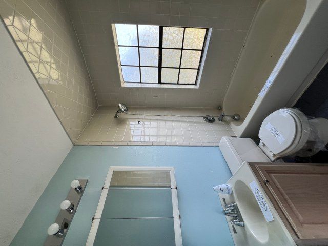 741 County Road 269 W, Snook, TX 77878