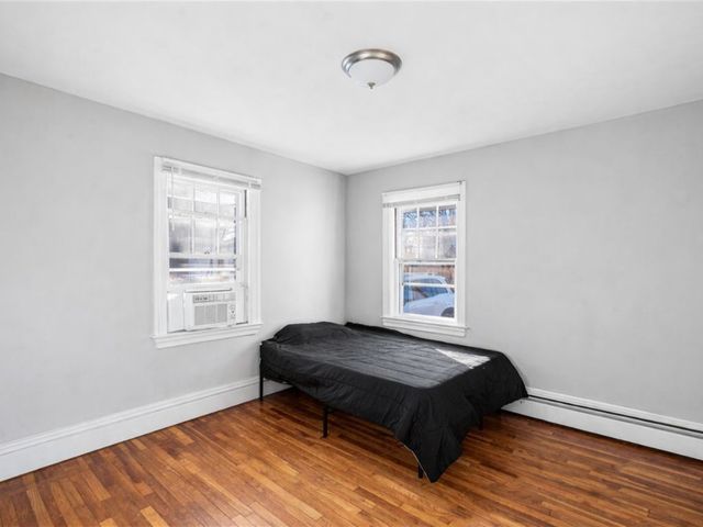 39 Hillview Avenue, Providence, RI 02908