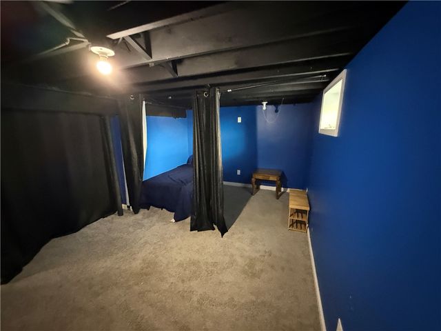 39 Hillview Avenue, Providence, RI 02908