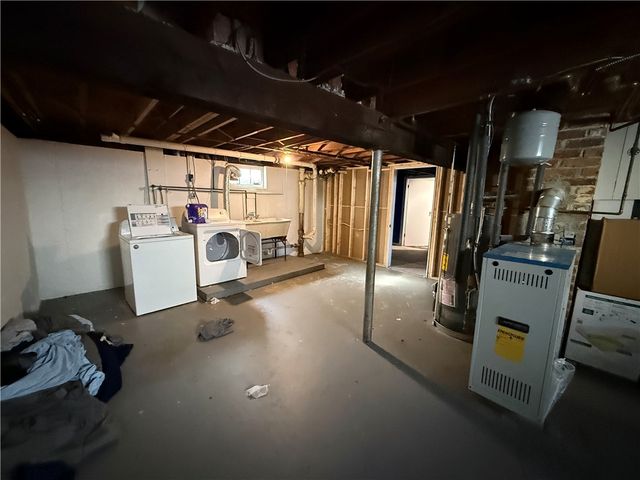 39 Hillview Avenue, Providence, RI 02908