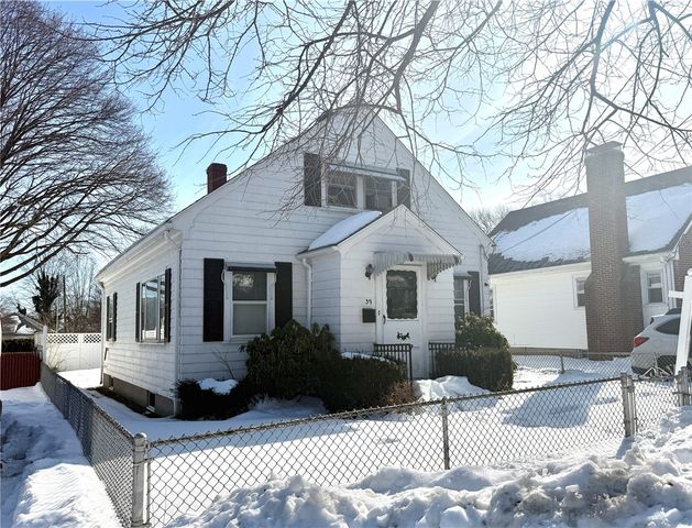 39 Hillview Avenue, Providence, RI 02908