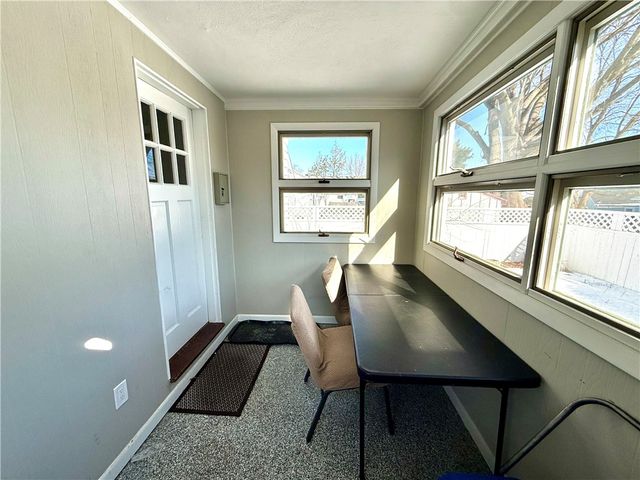 39 Hillview Avenue, Providence, RI 02908