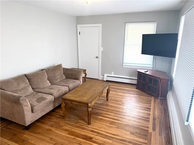 39 Hillview Avenue, Providence, RI 02908