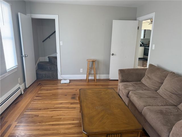 39 Hillview Avenue, Providence, RI 02908