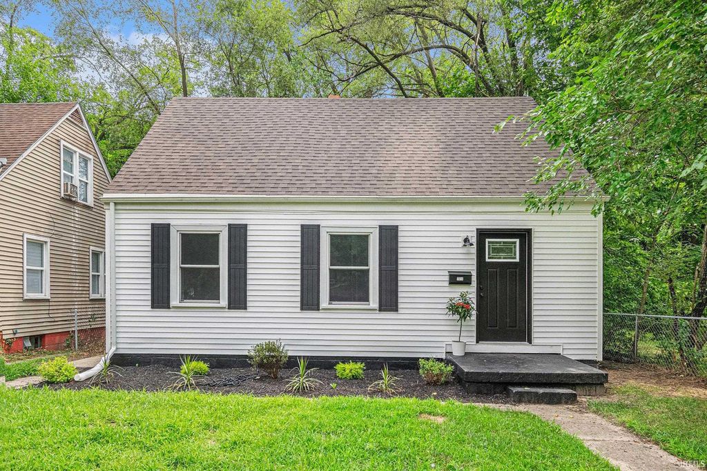 1614 O'Brien Street, South Bend, IN 46628