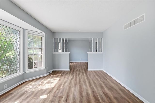 8705 Tennessee Avenue, Raytown, MO 64138