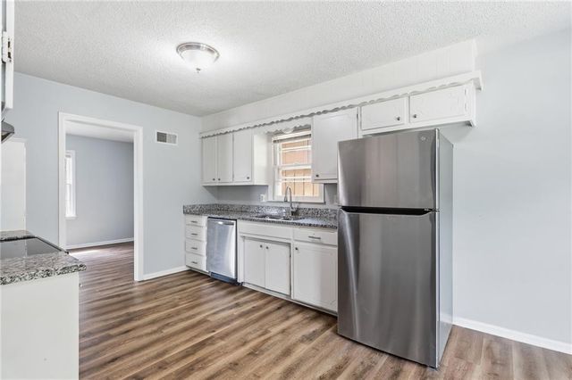 8705 Tennessee Avenue, Raytown, MO 64138