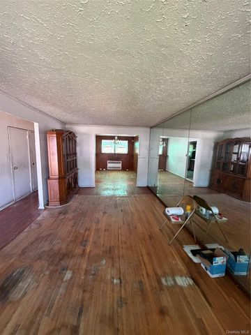 11815 Springfield Boulevard, Springfield Gardens, NY 11411