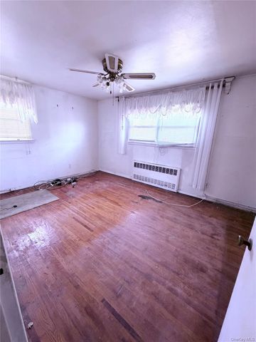 11815 Springfield Boulevard, Springfield Gardens, NY 11411