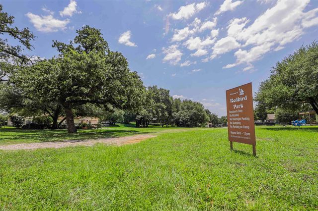 114 Wren ST, Highland Haven, TX 78654