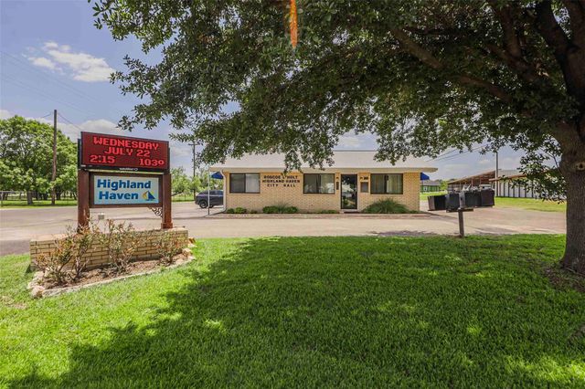 114 Wren ST, Highland Haven, TX 78654