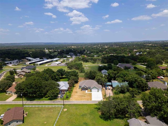 114 Wren ST, Highland Haven, TX 78654