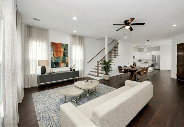 4012 Mckinley Street, Houston, TX 77051
