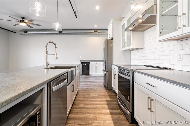 218 Mulberry Street, Jeffersonville, IN 47130