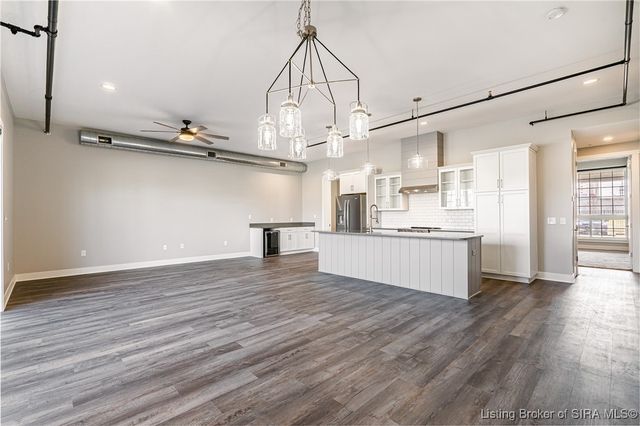 218 Mulberry Street, Jeffersonville, IN 47130