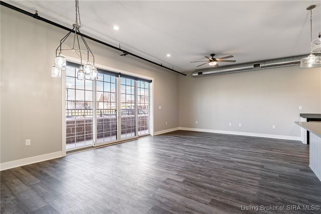 218 Mulberry Street, Jeffersonville, IN 47130