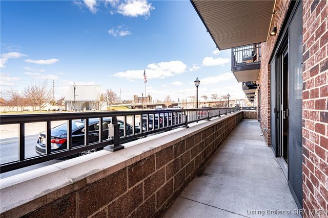 218 Mulberry Street, Jeffersonville, IN 47130