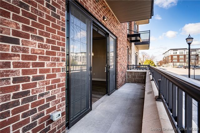 218 Mulberry Street, Jeffersonville, IN 47130