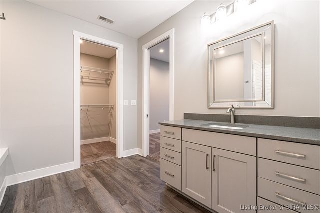 218 Mulberry Street, Jeffersonville, IN 47130