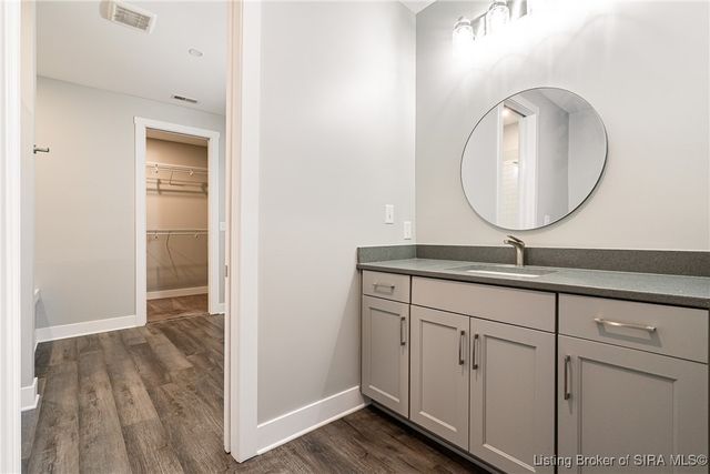 218 Mulberry Street, Jeffersonville, IN 47130