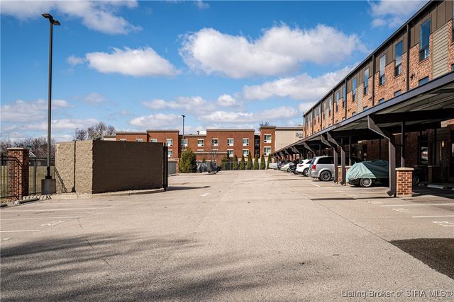 218 Mulberry Street, Jeffersonville, IN 47130