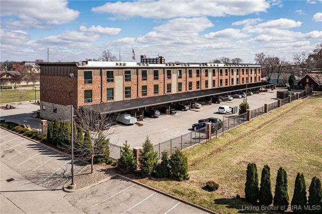 218 Mulberry Street, Jeffersonville, IN 47130