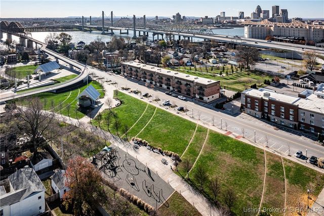 218 Mulberry Street, Jeffersonville, IN 47130