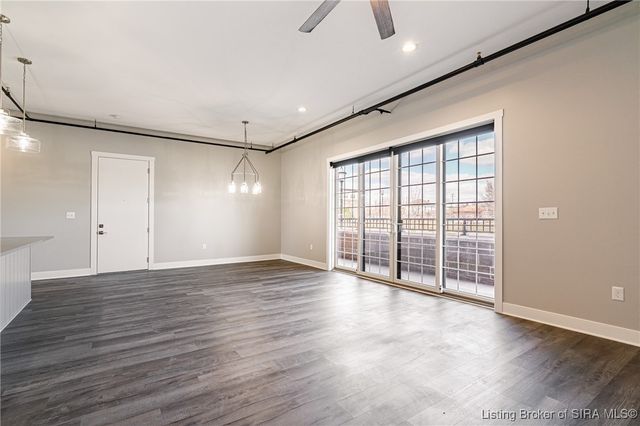 218 Mulberry Street, Jeffersonville, IN 47130