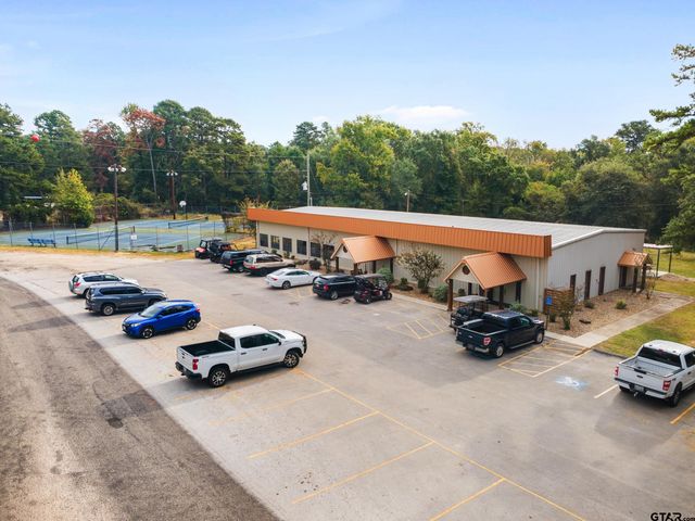 109 King Lyle Rd, Scroggins, TX 75480