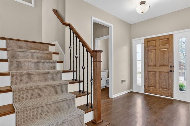 9419 W 124th Terrace, Overland Park, KS 66213