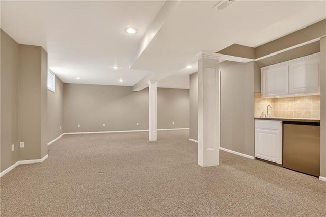 9419 W 124th Terrace, Overland Park, KS 66213