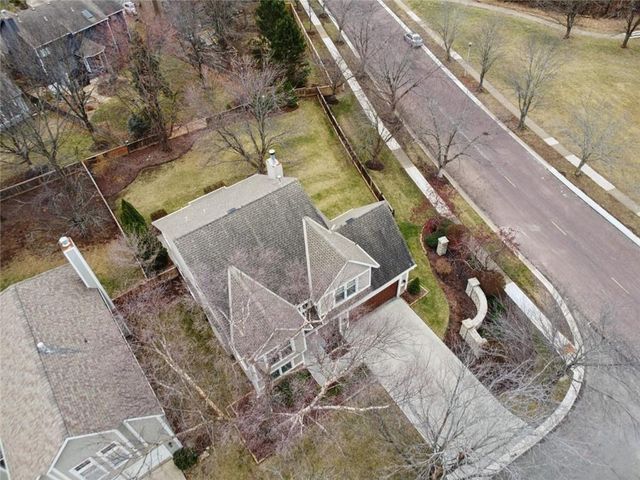 9419 W 124th Terrace, Overland Park, KS 66213