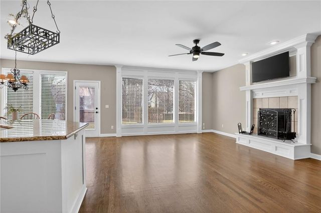 9419 W 124th Terrace, Overland Park, KS 66213