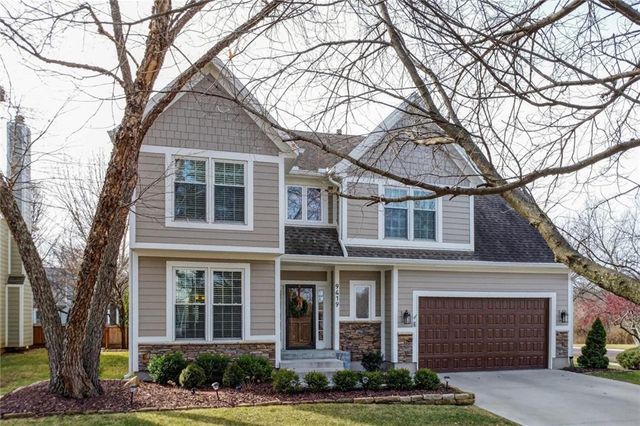9419 W 124th Terrace, Overland Park, KS 66213