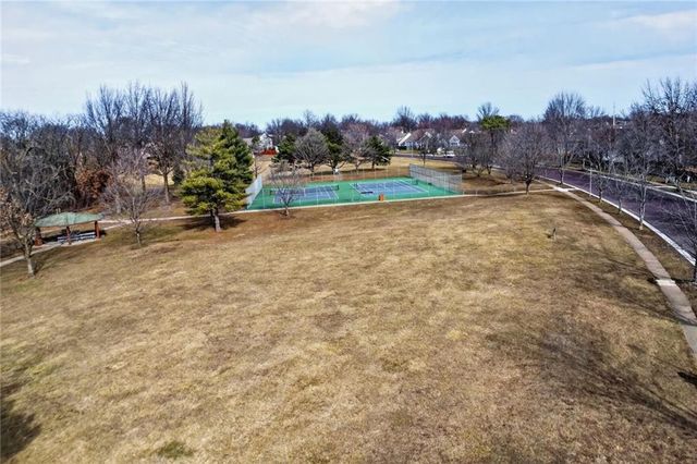 9419 W 124th Terrace, Overland Park, KS 66213