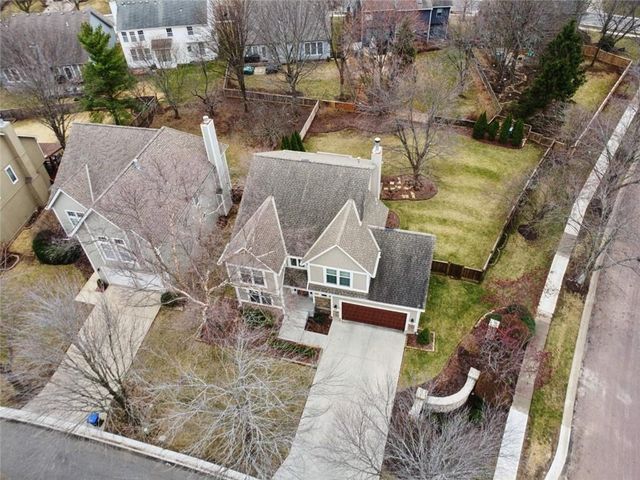 9419 W 124th Terrace, Overland Park, KS 66213