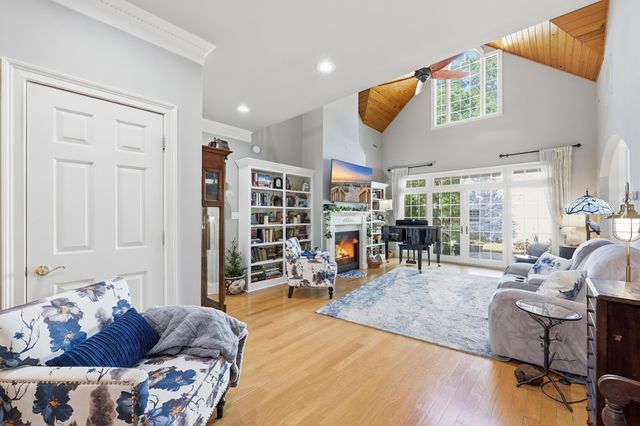 3379 Shadow Moss Ln., Murrells Inlet, SC 29576