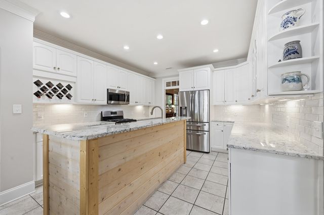 3379 Shadow Moss Ln., Murrells Inlet, SC 29576