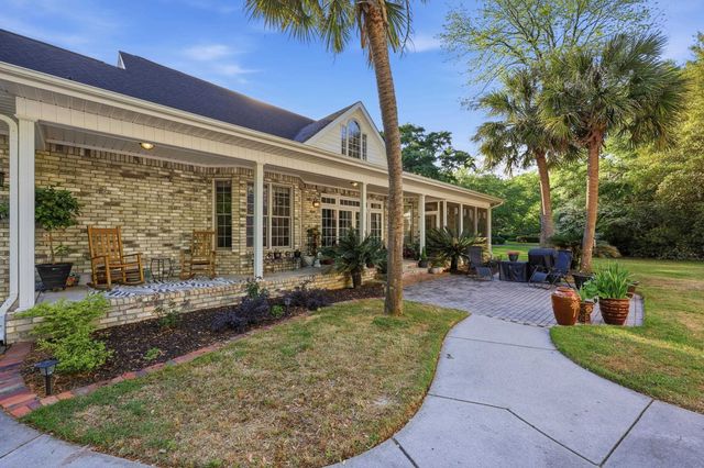 3379 Shadow Moss Ln., Murrells Inlet, SC 29576