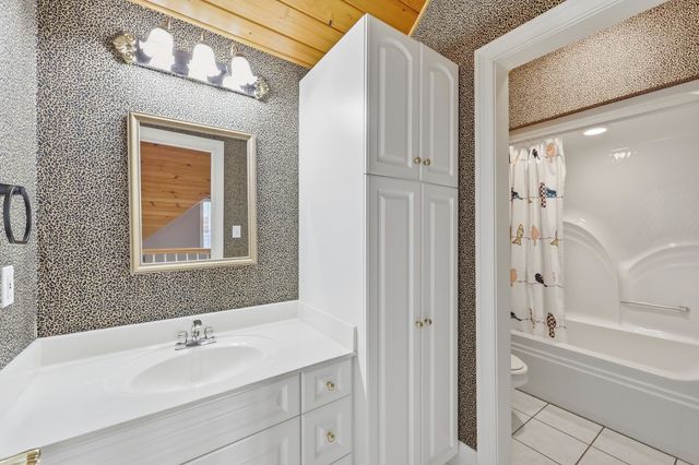 3379 Shadow Moss Ln., Murrells Inlet, SC 29576