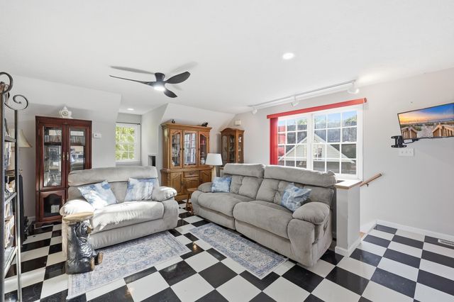 3379 Shadow Moss Ln., Murrells Inlet, SC 29576