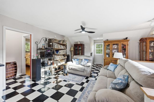 3379 Shadow Moss Ln., Murrells Inlet, SC 29576