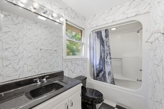 3379 Shadow Moss Ln., Murrells Inlet, SC 29576