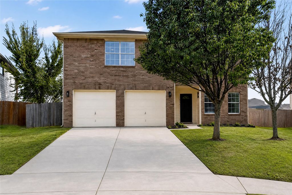 1336 Kiwi Court, Dallas, TX 75051 — exterior