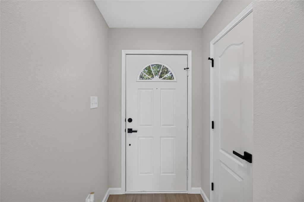 1336 Kiwi Court, Dallas, TX 75051 — photo 4
