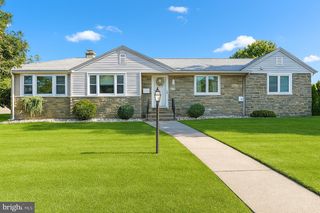 136 CORA AVE, Williamstown, NJ 08094